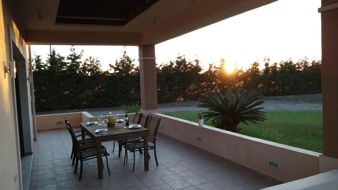 Kos Villa - Family Comfort With Large Garden, Jacuzzi מראה חיצוני תמונה